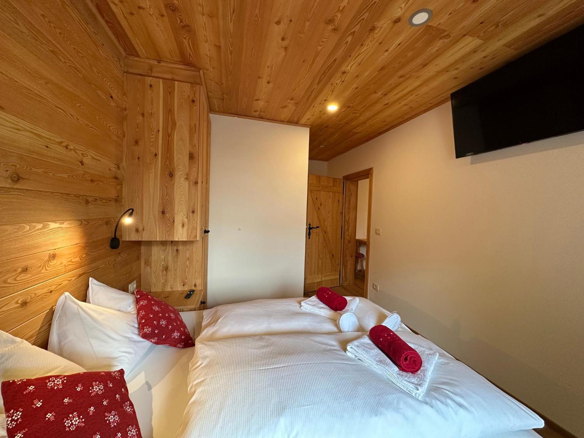 Hotel Surc Kranjska Gora Exterior foto